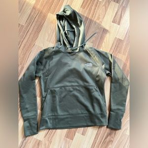 Women’s The North Face Hoodie Sweater size Medium